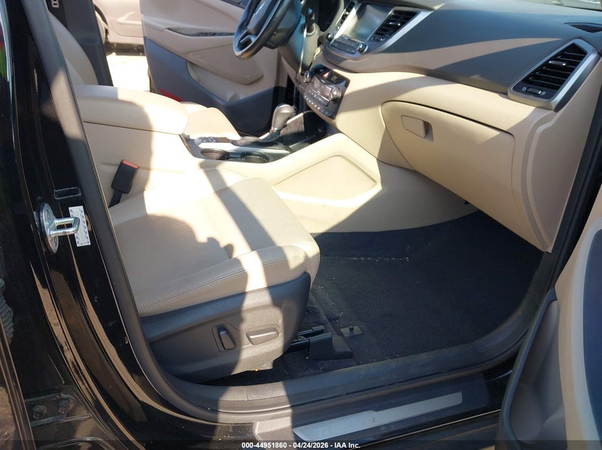 2017 Hyundai Tucson VIN KM8J3CA29HU282877 IAAI salvage auction — RIGHT FRONT, Salvage (Georgia), sold $3,250 on 2026-07-08 (photo 5)