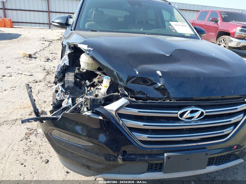 2017 Hyundai Tucson VIN KM8J3CA29HU282877 IAAI salvage auction — RIGHT FRONT, Salvage (Georgia), sold $3,250 on 2026-07-08 (photo 6)