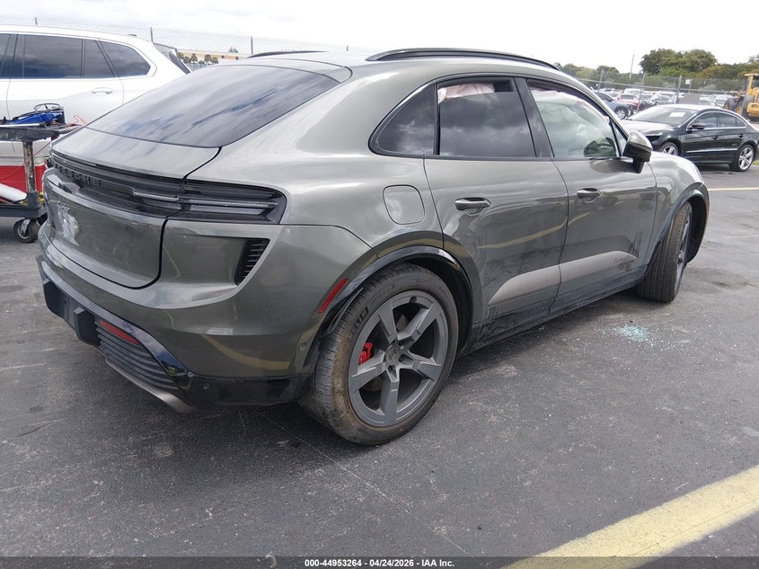 2024 Porsche Macan VIN WP1AC2XA5RL200529 IAAI salvage auction — LEFT SIDE, Certificate Of Destruction (Florida), sold $35,475 on 2026-07-23 (photo 4)