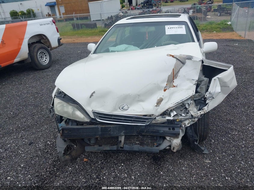 2001 Lexus ES VIN JT8BF28G710331808 IAAI salvage auction — FRONT END, Salvage (South Carolina), sold $25 on 2026-07-28 (photo 6)