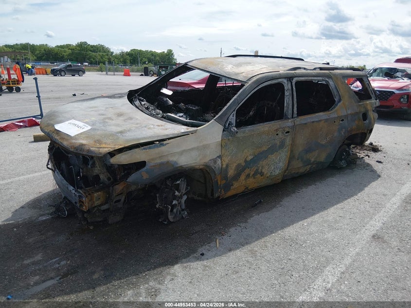 2020 Chevrolet Traverse VIN 1GNERGKW8LJ155875 IAAI salvage auction — Burn Interior, Junk (Missouri), sold $175 on 2026-07-19 (photo 2)