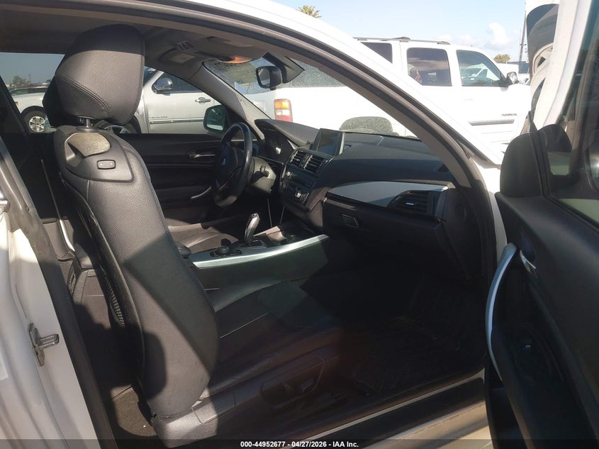 2014 BMW 2er VIN WBA1F5C50EVV98864 IAAI salvage auction — REAR END, Clear (Arkansas), sold $1,575 on 2026-08-12 (photo 5)