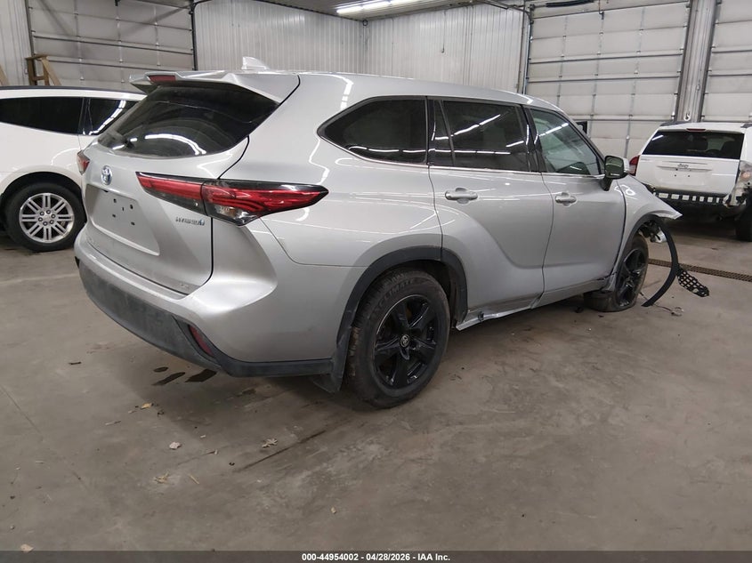 2022 Toyota Highlander VIN 5TDBBRCH0NS554569 IAAI salvage auction — FRONT END, Salvage (Minnesota), sold $4,850 on 2026-07-21 (photo 4)