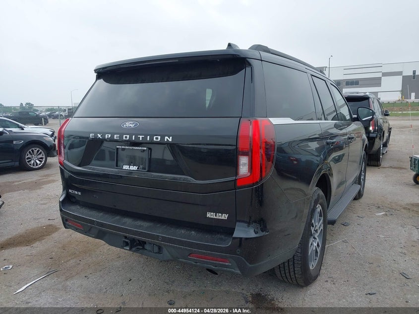 2025 Ford Expedition VIN 1FMJU1H8XSEA17138 IAAI salvage auction — LEFT FRONT, Wait Title, sold $24,800 on 2026-07-30 (photo 4)
