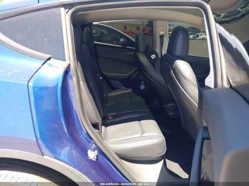 2020 Tesla Model y VIN 5YJYGDEE5LF053079 IAAI salvage auction — SIDE, Wait Title, sold $7,250 on 2026-07-16 (photo 8)