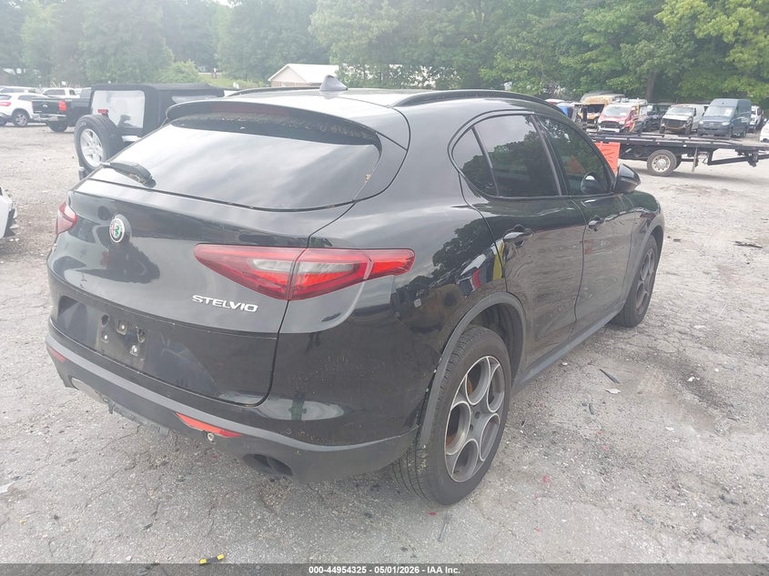2018 Alfa romeo Stelvio VIN ZASFAKPN2J7B61633 IAAI salvage auction — FRONT END, Wait Title, sold $6,400 on 2026-07-26 (photo 4)