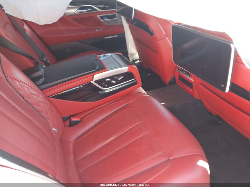 2018 BMW 7er VIN WBA7H6C50JG614733 IAAI salvage auction — FRONT END, Salvage (North Carolina), sold $9,650 on 2026-08-13 (photo 8)