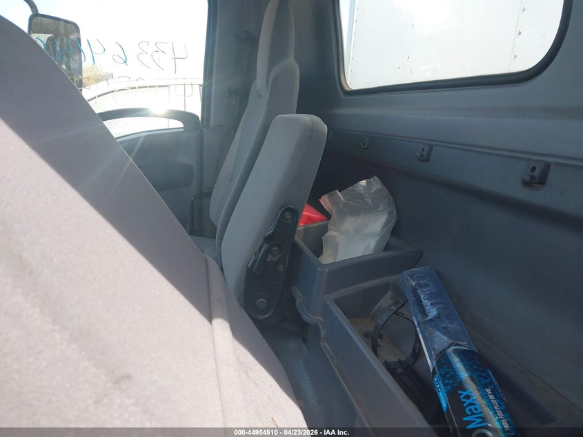 2019 Isuzu Npr VIN JALC4W168K7008251 IAAI salvage auction — UNKNOWN, Salvage (Idaho), sold $125 on 2026-07-30 (photo 7)