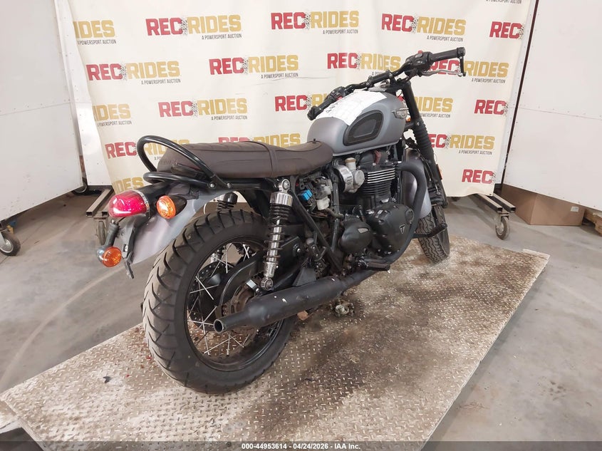 2016 Triumph motorcycle Bonneville VIN SMTD40HL1GT756841 IAAI salvage auction — FRONT END, Salvage (Georgia), sold $975 on 2026-07-07 (photo 4)