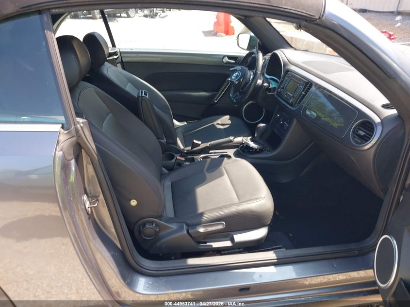 2015 Volkswagen Beetle VIN 3VW507ATXFM800265 IAAI salvage auction — FRONT END, Salvage (Mississippi), sold $375 on 2026-07-24 (photo 5)