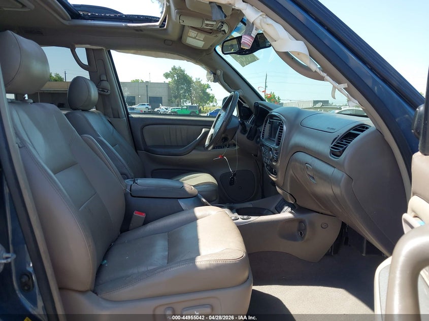 2005 Toyota Sequoia VIN 5TDBT48AX5S252945 IAAI salvage auction — FRONT & REAR, Salvage (California), sold $1,750 on 2026-07-08 (photo 5)