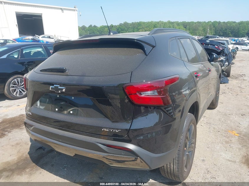 2025 Chevrolet Trax VIN KL77LKEP0SC112707 IAAI salvage auction — LEFT FRONT, Salvage Title, sold $6,200 on 2026-07-11 (photo 4)
