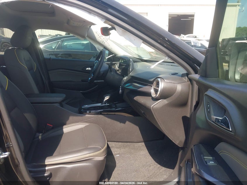2025 Chevrolet Trax VIN KL77LKEP0SC112707 IAAI salvage auction — LEFT FRONT, Salvage Title, sold $6,200 on 2026-07-11 (photo 5)