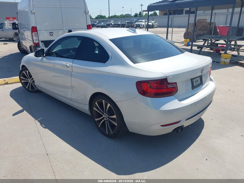 2014 BMW 2er VIN WBA1F5C59EV255972 IAAI salvage auction — WATER/FLOOD, Original (Texas), sold $2,100 on 2026-07-23 (photo 3)