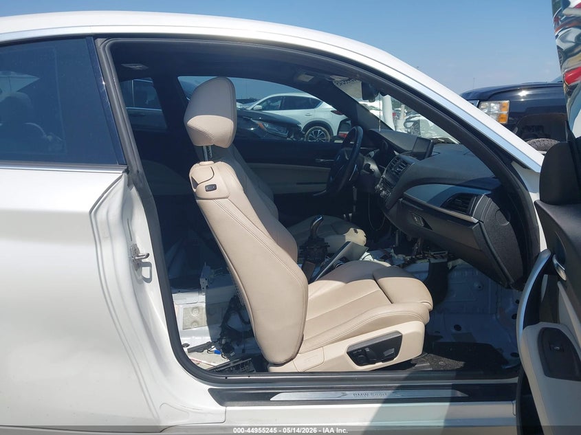 2014 BMW 2er VIN WBA1F5C59EV255972 IAAI salvage auction — WATER/FLOOD, Original (Texas), sold $2,100 on 2026-07-23 (photo 5)