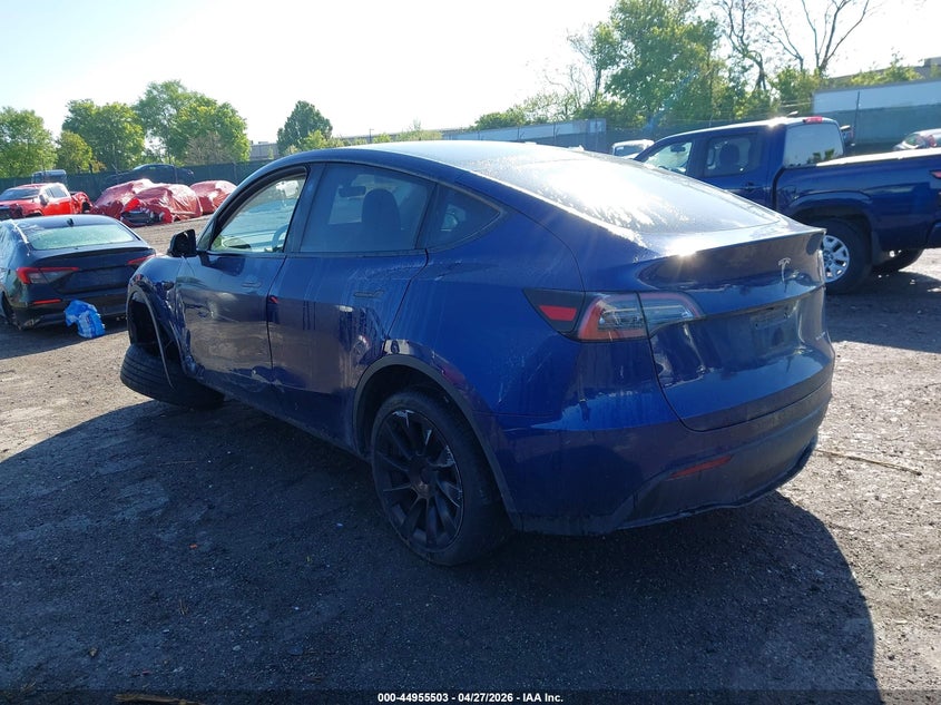 2024 Tesla Model y VIN 7SAYGDEE3RA218314 IAAI salvage auction — LEFT FRONT, Salvage Title, sold $12,500 on 2026-07-09 (photo 3)