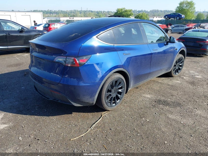 2024 Tesla Model y VIN 7SAYGDEE3RA218314 IAAI salvage auction — LEFT FRONT, Salvage Title, sold $12,500 on 2026-07-09 (photo 4)