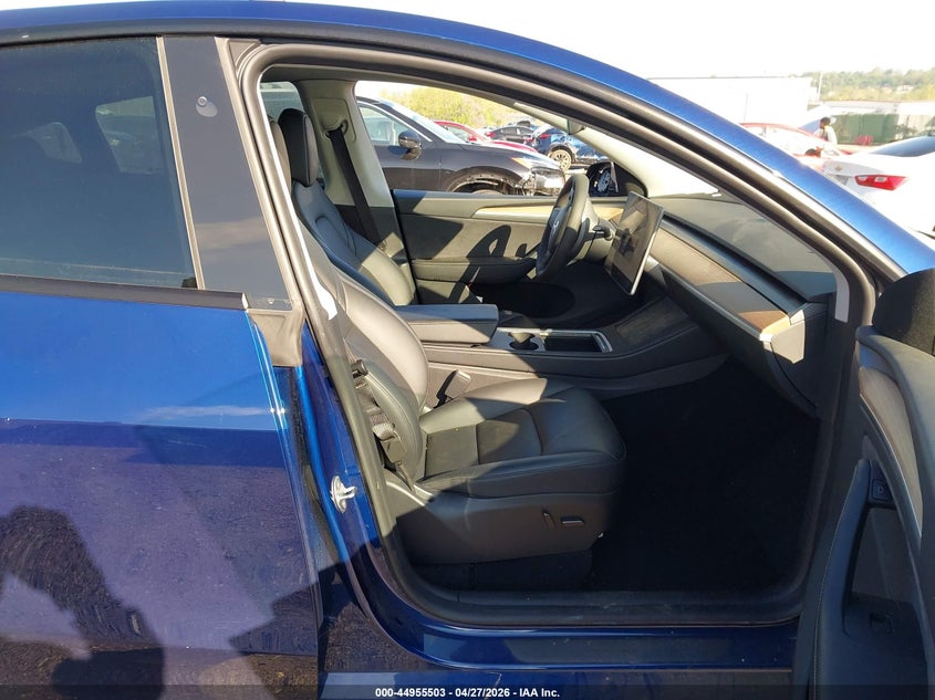 2024 Tesla Model y VIN 7SAYGDEE3RA218314 IAAI salvage auction — LEFT FRONT, Salvage Title, sold $12,500 on 2026-07-09 (photo 5)