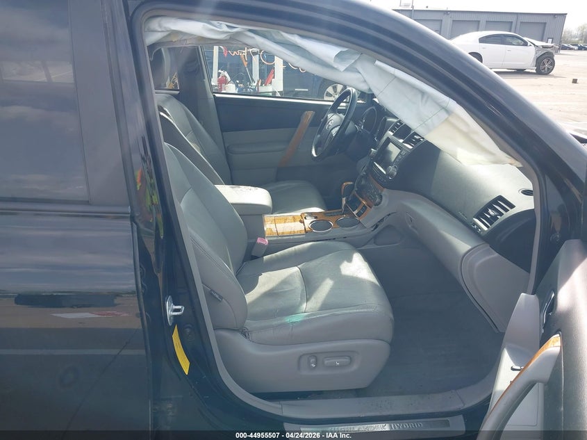2008 Toyota Highlander hybrid VIN JTEEW44A782016416 IAAI salvage auction — FRONT & REAR, Clear (Indiana), sold $1,200 on 2026-07-17 (photo 5)