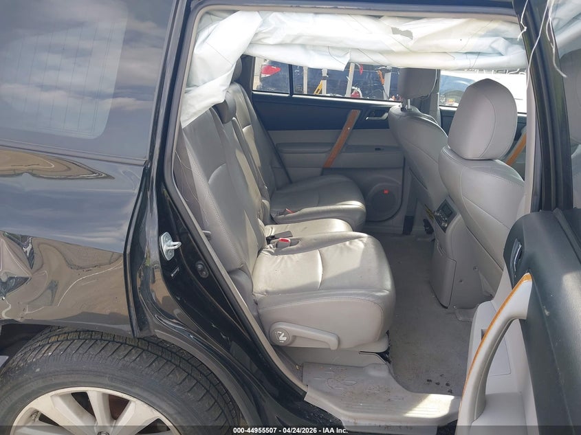 2008 Toyota Highlander hybrid VIN JTEEW44A782016416 IAAI salvage auction — FRONT & REAR, Clear (Indiana), sold $1,200 on 2026-07-17 (photo 8)