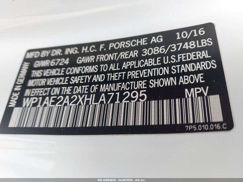 2017 Porsche Cayenne VIN WP1AE2A2XHLA71295 IAAI salvage auction — UNKNOWN, Salvage Title, sold $11,050 on 2026-07-13 (photo 9)