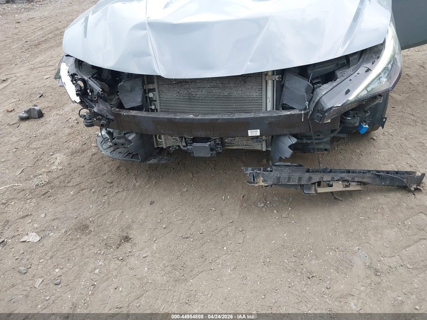 2021 Hyundai Elantra VIN KMHLN4AJ9MU004670 IAAI salvage auction — FRONT END, Salvage Title, sold $25 on 2026-07-30 (photo 6)
