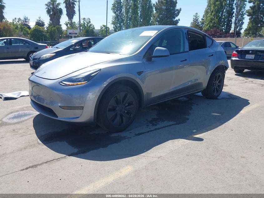 2025 Tesla Model y VIN 7SAYGDED6SF319914 IAAI salvage auction — REAR END, Salvage Title, sold $11,250 on 2026-07-23 (photo 2)