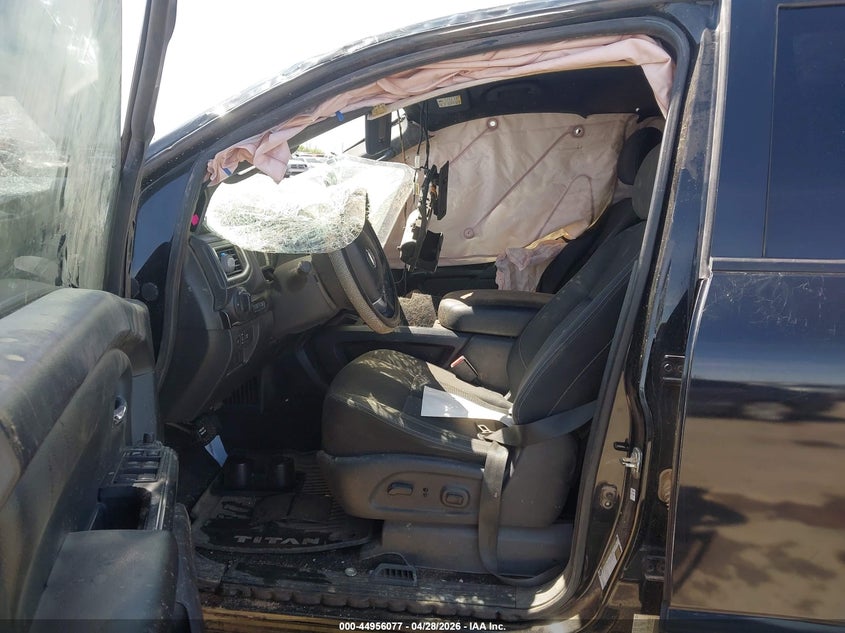 2018 Nissan TITAN VIN 1N6AA1E65JN516893 IAAI salvage auction — ROLLOVER, Salvage Title, sold $25 on 2026-10-02 (photo 5)