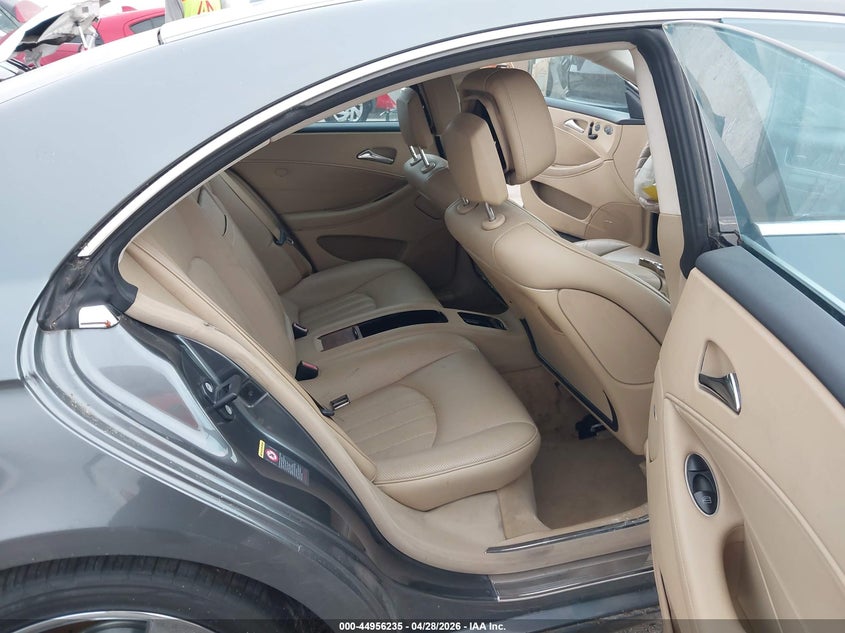 2008 Mercedes-benz Cls-klasse VIN WDDDJ72X38A133817 IAAI salvage auction — LEFT FRONT, Salvage (Texas), sold $550 on 2026-07-21 (photo 8)
