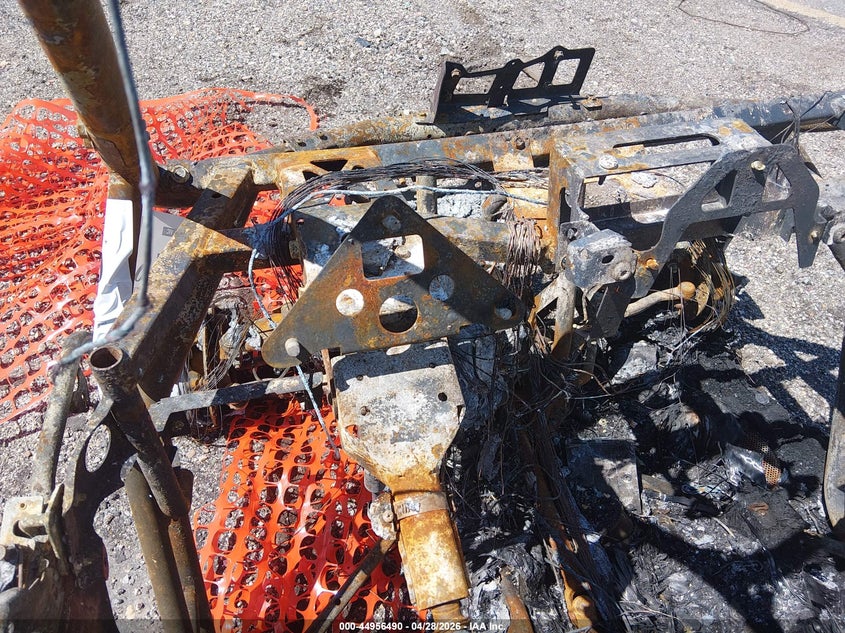 2026 Polaris Rzr VIN 3NSA5F875TH175945 IAAI salvage auction — TOTAL BURN, Salvage Title, sold $25 on 2026-07-09 (photo 7)