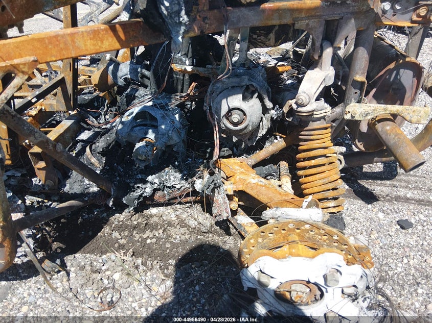 2026 Polaris Rzr VIN 3NSA5F875TH175945 IAAI salvage auction — TOTAL BURN, Salvage Title, sold $25 on 2026-07-09 (photo 9)