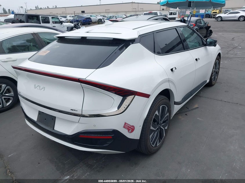 2024 Kia Ev6 VIN KNDC44LA0R5212152 IAAI salvage auction — LEFT SIDE, Wait Title, sold $11,600 on 2026-07-08 (photo 4)