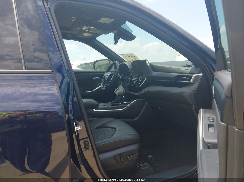 2024 Toyota Highlander VIN 5TDKDRAH6RS542316 IAAI salvage auction — RIGHT SIDE, Salvage Title, sold $14,500 on 2026-07-23 (photo 5)