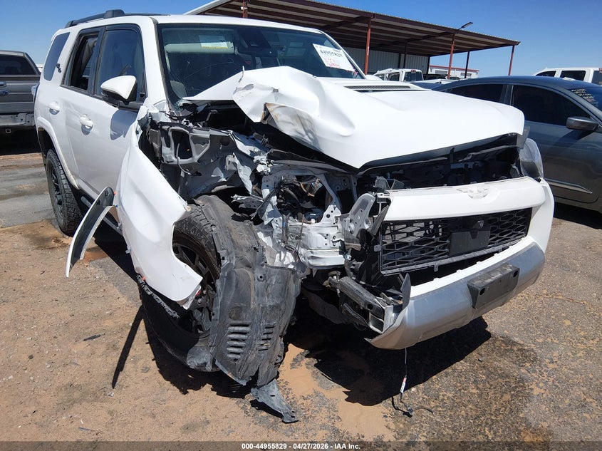 2024 Toyota 4runner VIN JTERU5JR1R6279468 IAAI salvage auction — RIGHT FRONT, Original (Texas), sold $17,750 on 2026-07-29 (photo 6)