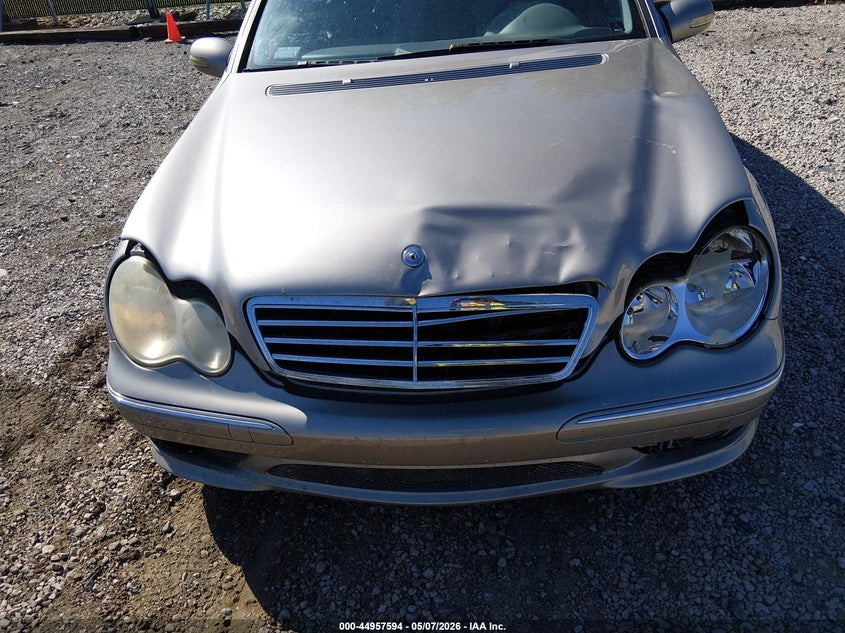 2006 Mercedes-benz C class VIN WDBRF52HX6F729066 IAAI salvage auction — FRONT END, Salvage (Kentucky), sold $325 on 2026-07-15 (photo 6)
