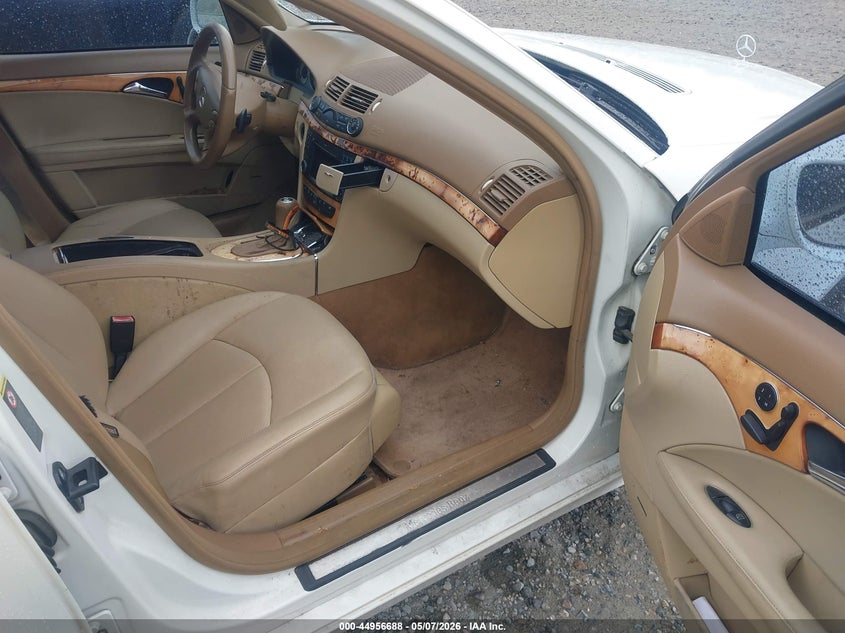 2009 Mercedes-benz E-class VIN WDBUF87X79B393982 IAAI salvage auction — REPOSSESSION, Clear (Virginia), sold $300 on 2026-07-17 (photo 5)