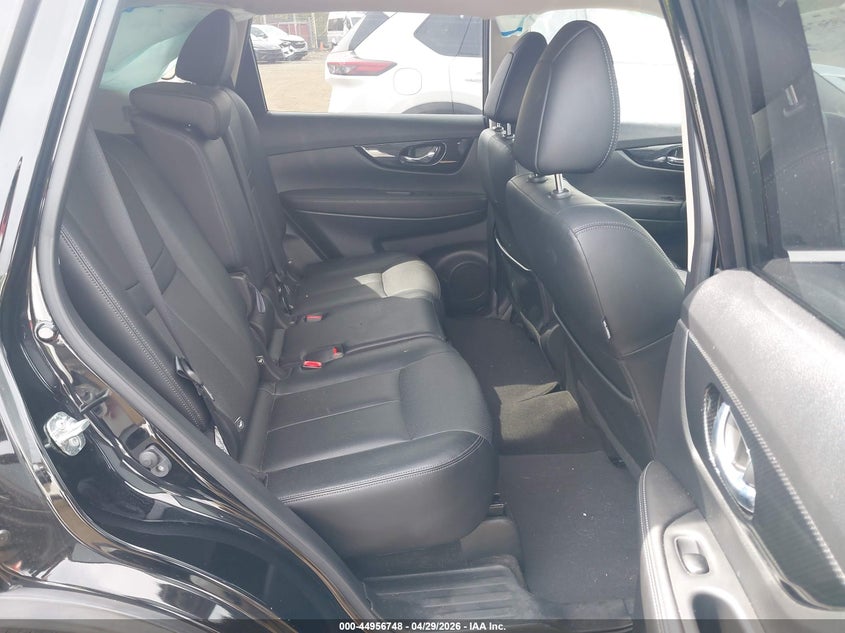 2018 Nissan Rogue VIN JN8AT2MV0JW301559 IAAI salvage auction — LEFT SIDE, Salvage Title, sold $6,100 on 2026-07-22 (photo 8)