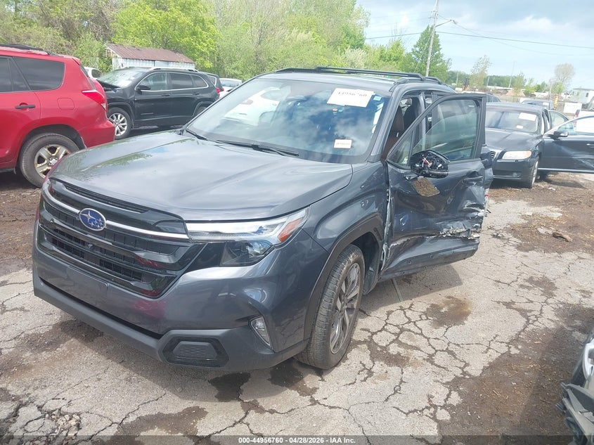 2025 Subaru Forester VIN JF2SLDTC6SH562553 IAAI salvage auction — LEFT SIDE, Salvage (Ohio), sold $10,300 on 2026-07-28 (photo 2)