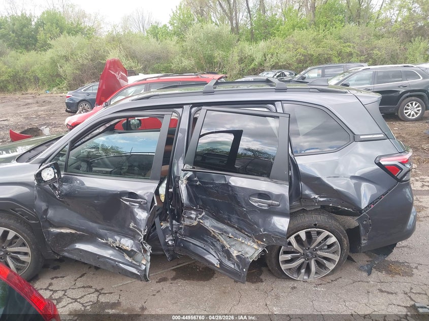 2025 Subaru Forester VIN JF2SLDTC6SH562553 IAAI salvage auction — LEFT SIDE, Salvage (Ohio), sold $10,300 on 2026-07-28 (photo 6)