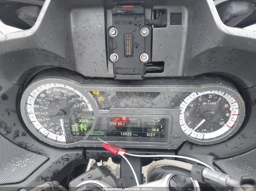 2016 BMW R 1200 VIN WB10A1309GZ194769 IAAI salvage auction — RIGHT SIDE, Salvage (Iowa), sold $3,350 on 2026-07-22 (photo 7)