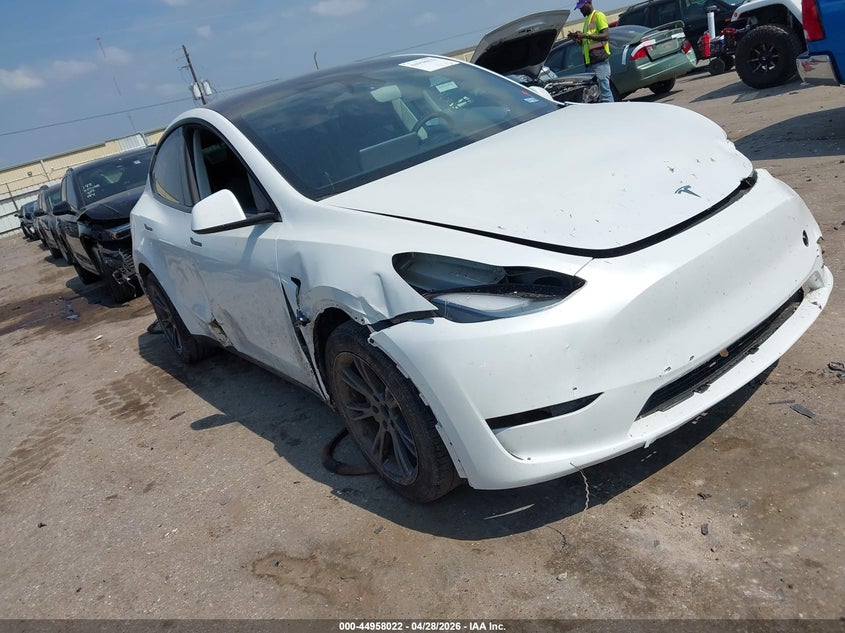 2025 Tesla Model y VIN 7SAYGDEE8SA370093 IAAI salvage auction — FRONT END, Original (Texas), sold $8,075 on 2026-07-16 (photo 1)