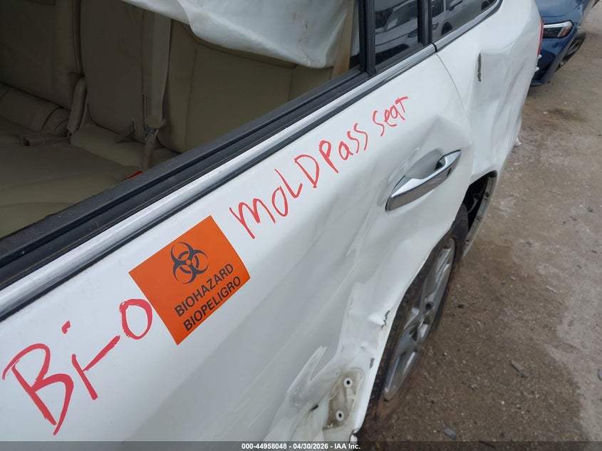 2015 Lexus Lx VIN JTJHY7AX6F4163816 IAAI salvage auction — BIO HAZARD, Salvage (Texas), sold $16,500 on 2026-07-14 (photo 7)