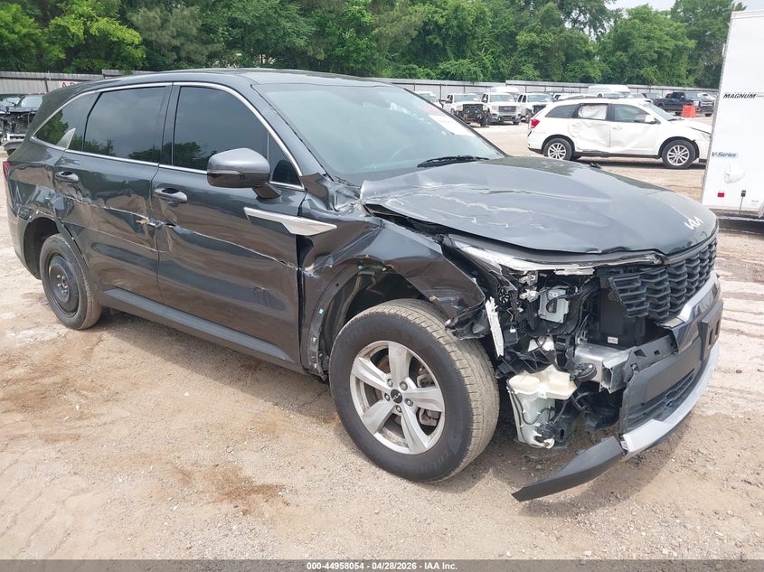 2024 Kia Sorento VIN 5XYRG4JC3RG293418 IAAI salvage auction — FRONT END, Salvage Title, sold $5,900 on 2026-08-01 (photo 1)