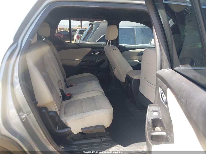 2023 Chevrolet Traverse VIN 1GNERFKW6PJ218424 IAAI salvage auction — RIGHT REAR, Salvage Title, sold $8,200 on 2026-07-18 (photo 8)