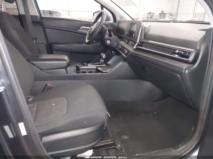 2023 Kia Sportage VIN KNDPU3AFXP7125919 IAAI salvage auction — RIGHT SIDE, Salvage Title, sold $5,500 on 2026-07-30 (photo 5)
