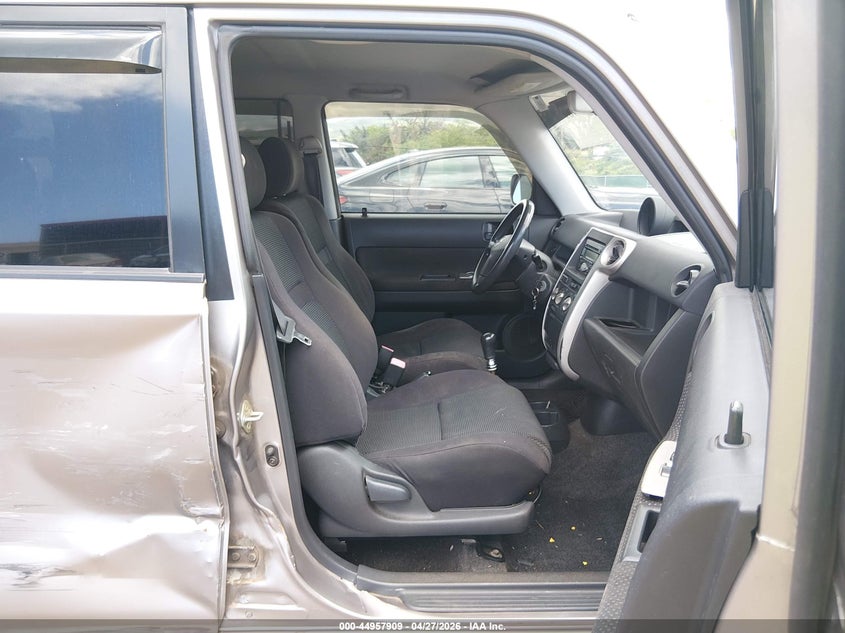 2005 Scion Xb VIN JTLKT334250176091 IAAI salvage auction — SIDE, Salvage (Hawaii), sold $225 on 2026-07-27 (photo 5)