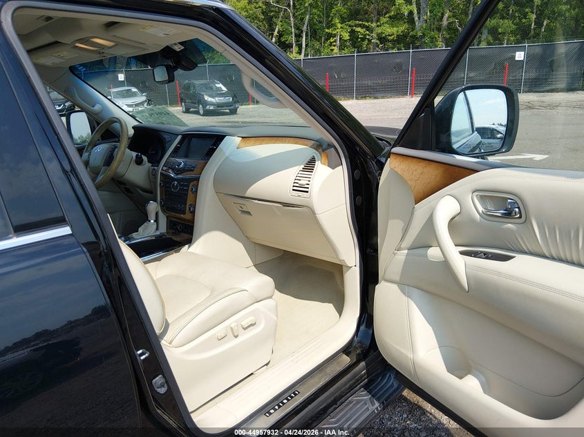 2014 Infiniti Qx80 VIN JN8AZ2NC6E9352886 IAAI salvage auction — LEFT FRONT, Salvage Title, sold $2,225 on 2026-07-22 (photo 5)