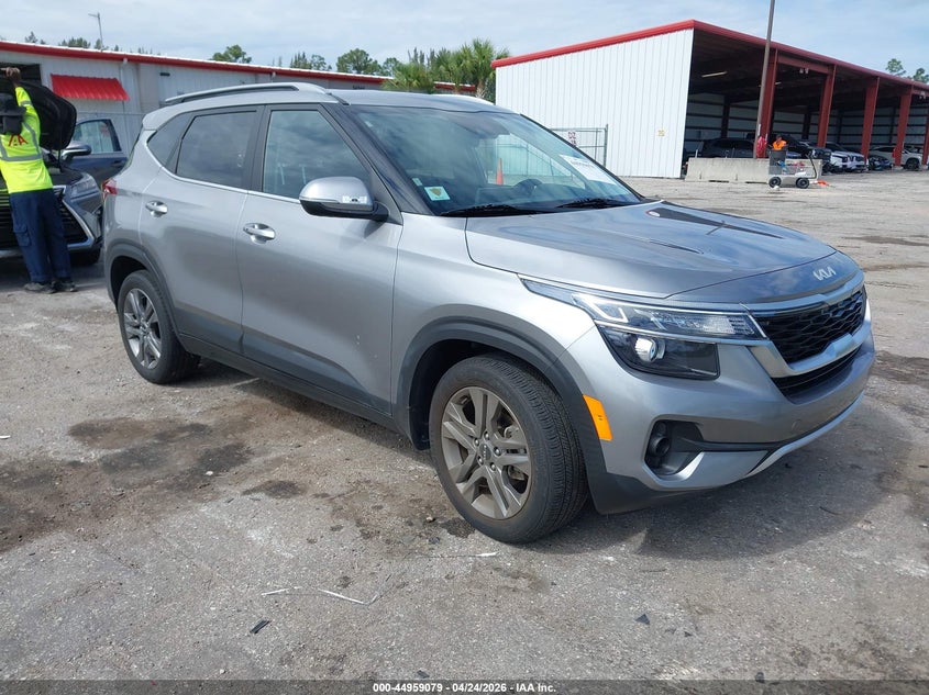 2023 Kia Seltos VIN KNDEU2AA0P7452903 IAAI salvage auction — REAR END, Rebuildable (Florida), sold $6,650 on 2026-07-13 (photo 1)