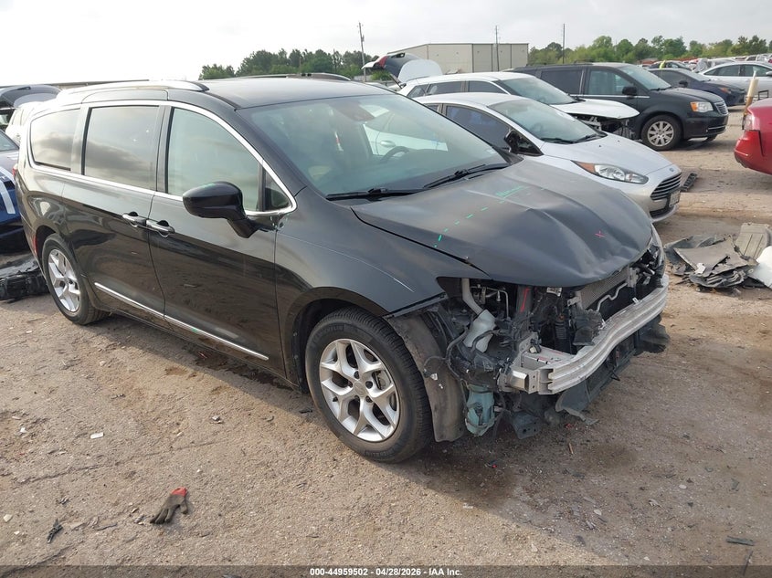 2020 Chrysler Pacifica VIN 2C4RC1EGXLR127164 IAAI salvage auction — FRONT END, Original (Texas), sold $3,200 on 2026-07-16 (photo 1)