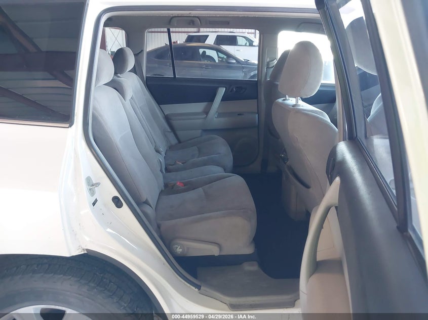 2012 Toyota Highlander VIN 5TDZA3EHXCS023176 IAAI salvage auction — NORMAL WEAR, Clear-Dealer Only (Montana), sold $25 on 2026-07-28 (photo 8)